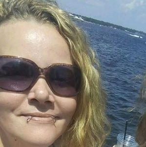 Meet your Posher, Christi